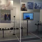 為什么透明屏展示柜在展示效果上優(yōu)于傳統(tǒng)展示方式？