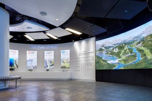 設(shè)計(jì)科技企業(yè)展廳時(shí)，有哪些步驟來確保數(shù)字交互的成功實(shí)現(xiàn)？