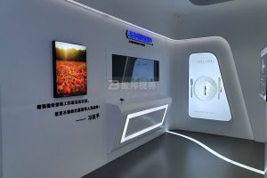 展廳機(jī)器人