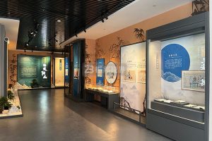 展廳機(jī)器人